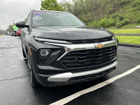 Used 2025 Chevrolet TrailBlazer LT w/ Driver Confidence Package AWD/4WD image 11