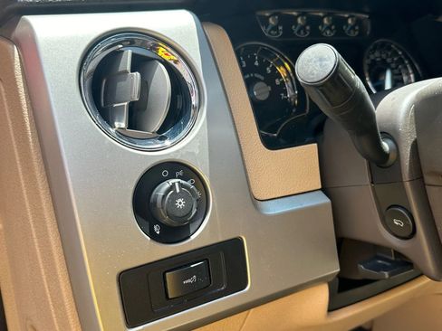 Used 2013 Ford F150 Lariat w/ Mid Equipment Group AWD/4WD image 25