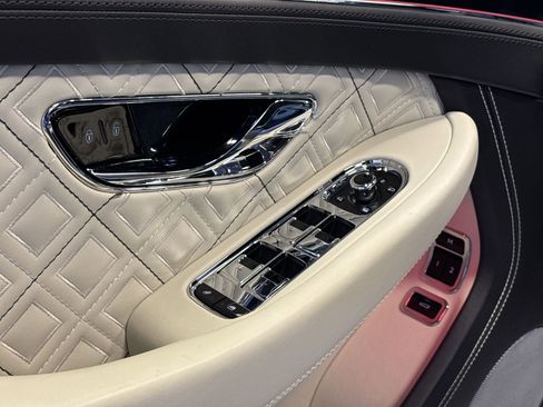 Used 2020 Bentley Continental GT V8 First Edition image 13