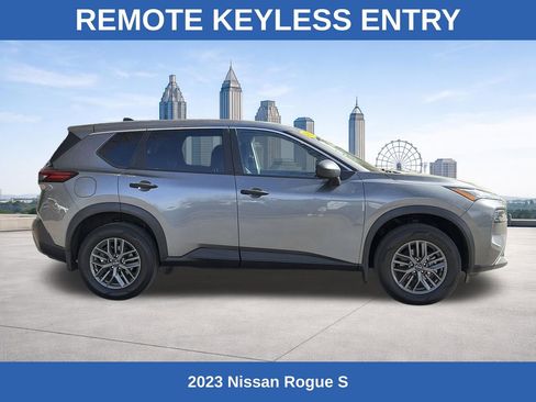Used 2023 Nissan Rogue S FWD image 6