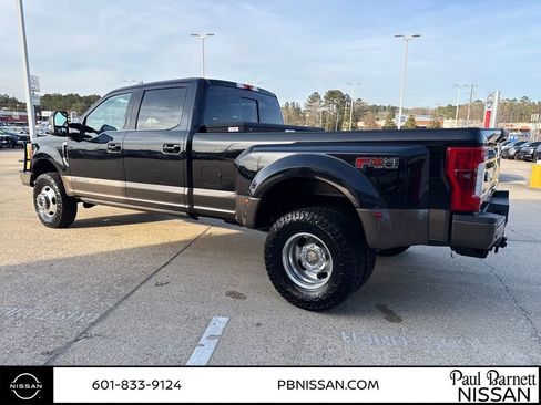 Used 2017 Ford F350 King Ranch w/ King Ranch Ultimate Package image 27