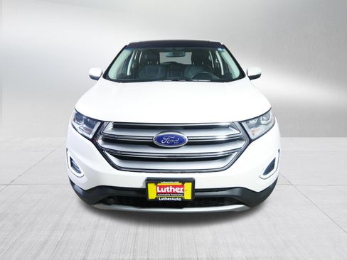 Used 2017 Ford Edge Titanium w/ Equipment Group 301A AWD/4WD image 2