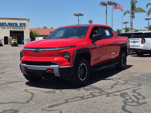 Used 2026 Chevrolet Silverado EV Trail Boss w/ LPO, Gameday Tailgate Package AWD/4WD image 4