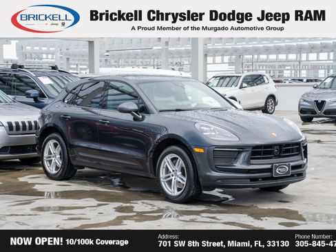 Used 2024 Porsche Macan image 3