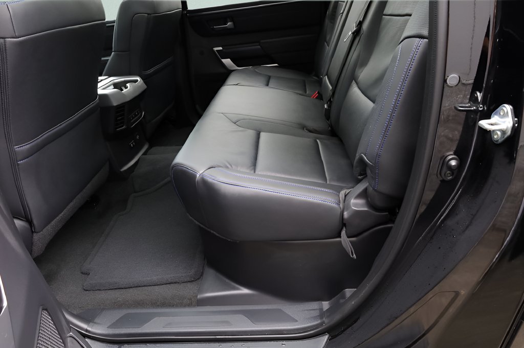 Used 2024 Toyota Tundra Platinum AWD/4WD image 22