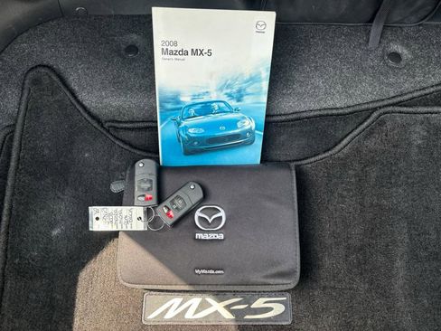 Used 2008 MAZDA MX-5 Miata Touring w/ Suspension Pkg image 38