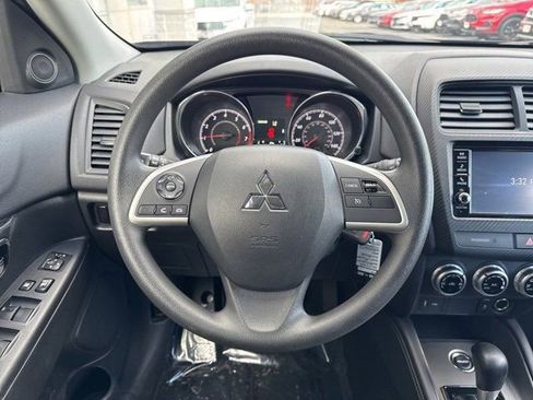 Used 2024 Mitsubishi Outlander Sport SE image 11