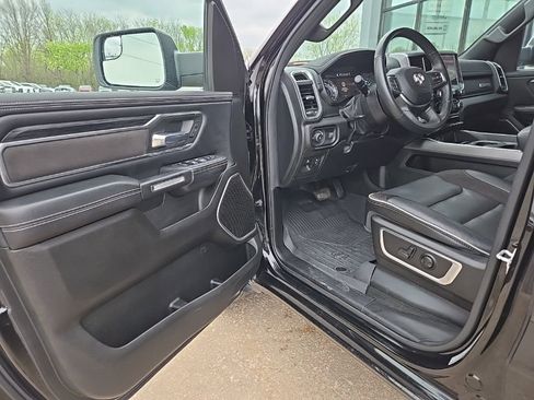 Used 2023 RAM 1500 Laramie AWD/4WD image 35