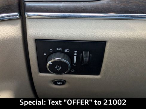 Used 2018 Jeep Grand Cherokee Limited image 24