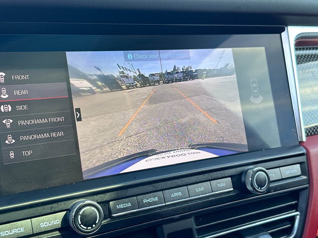 Used 2020 Porsche Macan Turbo AWD/4WD image 23