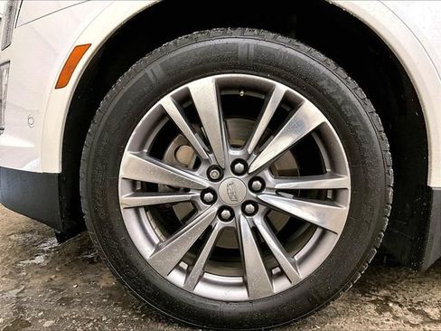 Used 2020 Cadillac XT5 Premium Luxury w/ Platinum Package AWD/4WD image 8