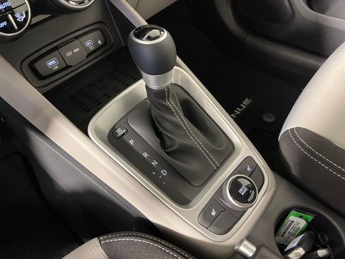 New 2026 Hyundai Venue SEL image 24