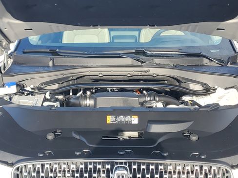 Certified 2023 Lincoln Aviator Reserve w/ Equipment Group 201A image 8