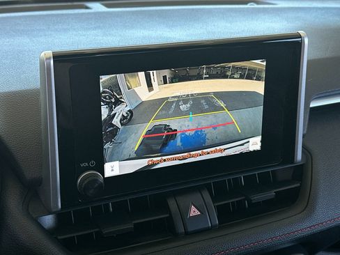 Used 2025 Toyota RAV4 SE w/ Weather & Moonroof Package AWD/4WD image 18