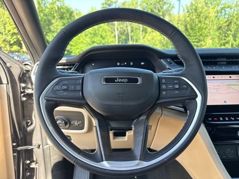 New 2026 Jeep Grand Cherokee Limited w/ Limited Altitude Package AWD/4WD image 22