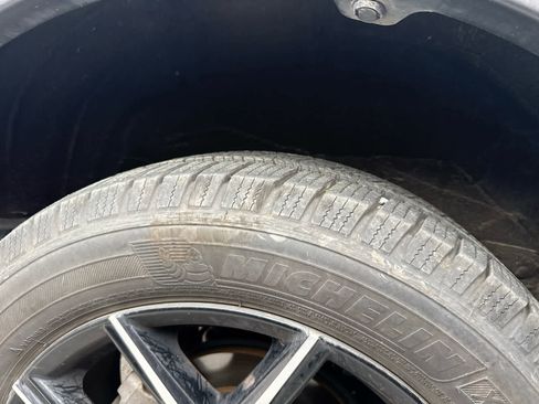 Used 2018 Toyota RAV4 SE w/ Power Extra Value Package image 3