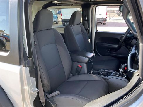 Used 2023 Jeep Wrangler Sport image 8