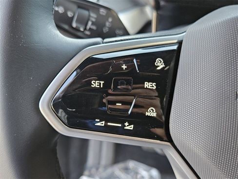 New 2025 Volkswagen ID. Buzz Pro S image 36