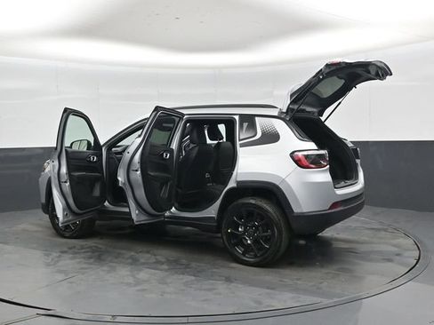 New 2026 Jeep Compass Latitude AWD/4WD image 47