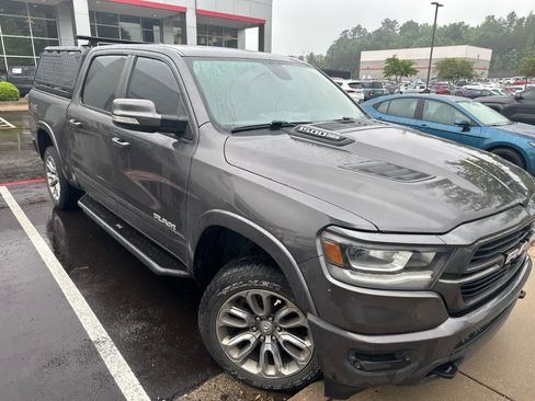 Used 2020 RAM 1500 Laramie w/ Sport Appearance Package AWD/4WD image 6