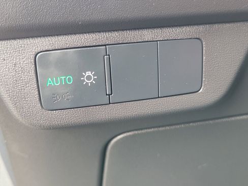 Used 2023 Audi Q4 e-tron Premium Plus w/ Premium Plus image 28