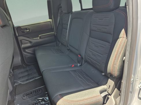 New 2026 Nissan Frontier Pro-X w/ Pro-X Convenience Package RWD image 17