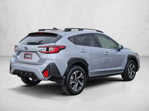 Used 2025 Subaru Crosstrek 2.0i Premium AWD/4WD image 2