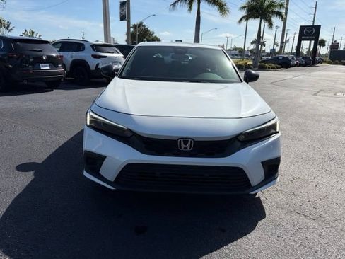 Used 2024 Honda Civic Sport image 2