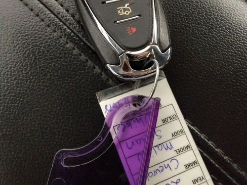 Used 2022 Chevrolet Malibu LT image 41