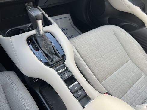 Certified 2023 Honda HR-V LX image 16