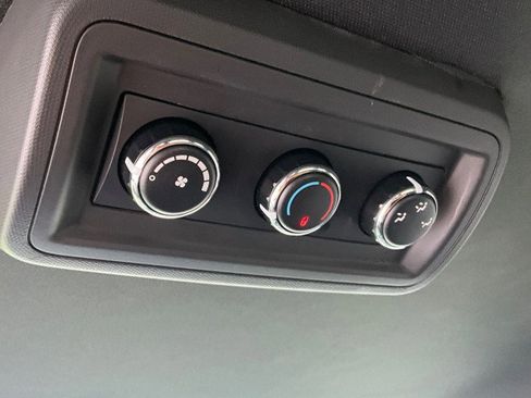 Used 2016 Dodge Grand Caravan SXT FWD image 27