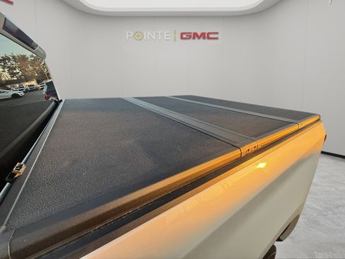 Certified 2022 Chevrolet Silverado 1500 LTZ w/ Z71 Off-Road Package image 4