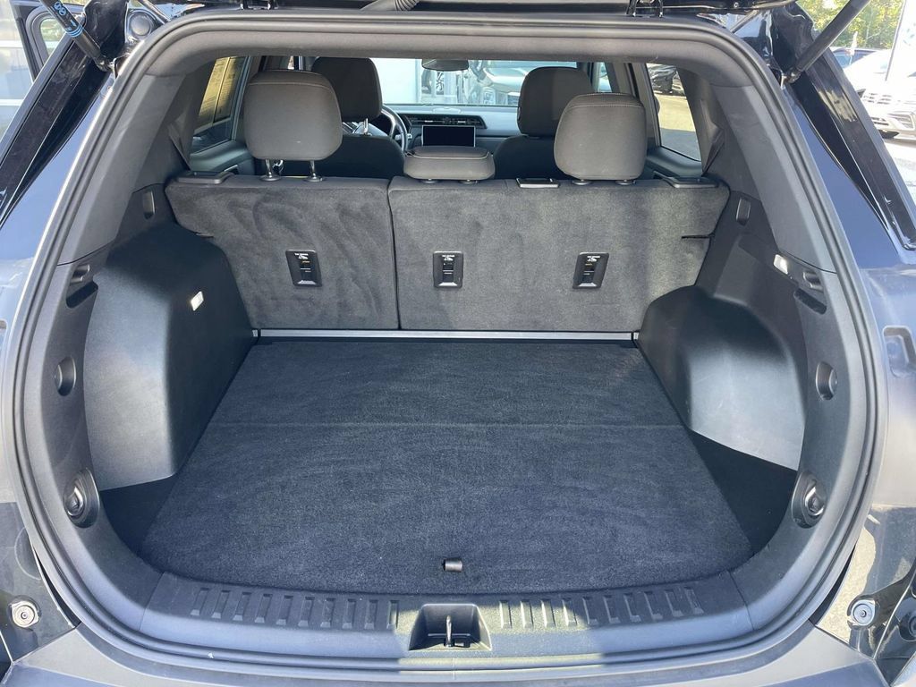 Used 2025 GMC Terrain Elevation AWD/4WD image 8