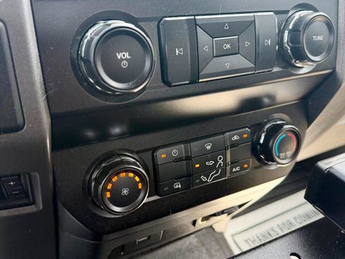 Used 2019 Ford F250 XL w/ Power Equipment Group RWD image 23
