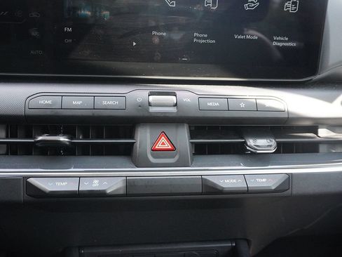 Certified 2025 Kia K4 EX FWD image 44