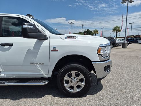 Used 2024 RAM 2500 Big Horn AWD/4WD image 10