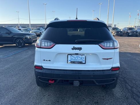 Used 2019 Jeep Cherokee Trailhawk w/ Comfort/Convenience Group image 5