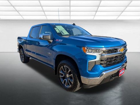 Used 2024 Chevrolet Silverado 1500 LT AWD/4WD image 1