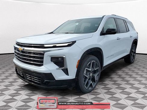 New 2026 Chevrolet Traverse High Country w/ LPO, Floor Liner Package image 2