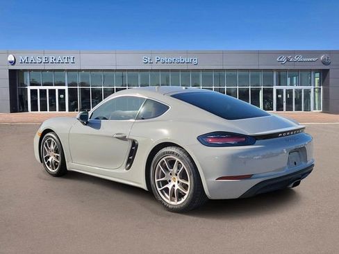 Used 2024 Porsche 718 Cayman RWD image 3