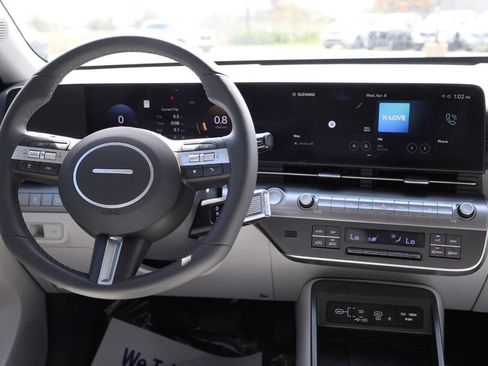 Used 2025 Hyundai Kona SEL image 24