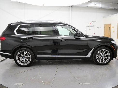 Used 2022 BMW X7 xDrive40i w/ Cold Weather Package image 8