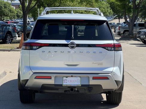 Certified 2025 Nissan Pathfinder Platinum w/ Cargo Package AWD/4WD image 5