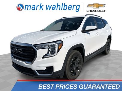 Used 2022 GMC Terrain SLE w/ Driver Convenience Package