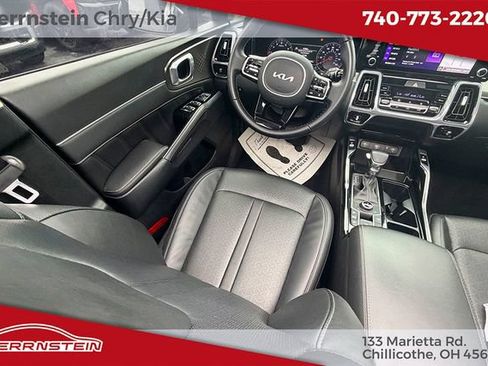 Used 2022 Kia Sorento SX AWD/4WD image 12