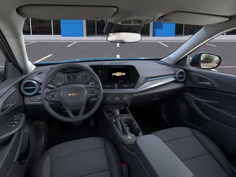 New 2026 Chevrolet Trax LS w/ LS Convenience Package FWD image 15