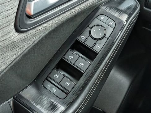 Used 2023 Nissan Rogue SV image 25