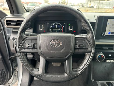 Used 2025 Toyota Tacoma SR image 15