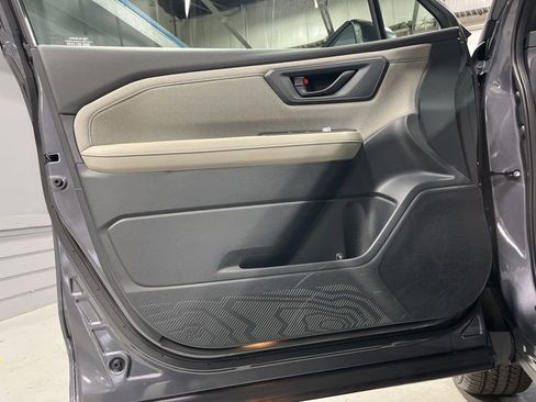 Used 2026 Subaru Forester Premium image 12