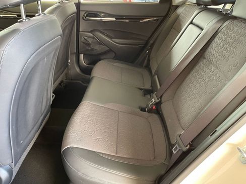 Used 2025 Kia Seltos S image 25